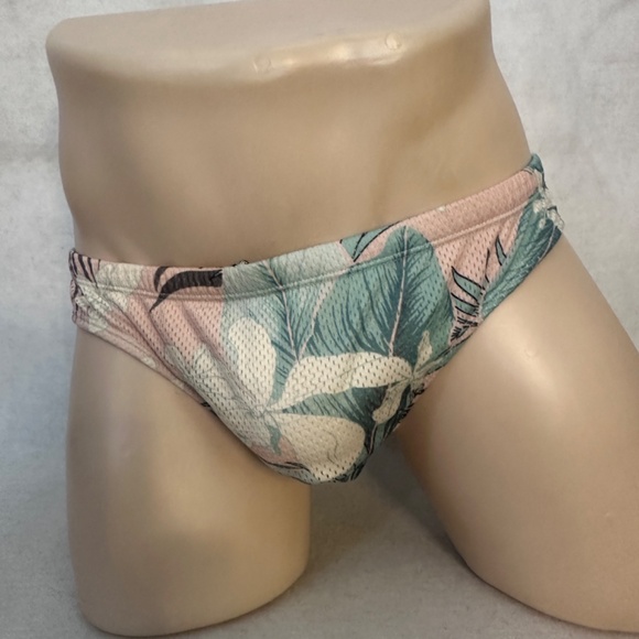 Timoteo Low Rise Mesh Swimsuit 30-36" waist Gently worn Nylon/spandex - Picture 6 of 6